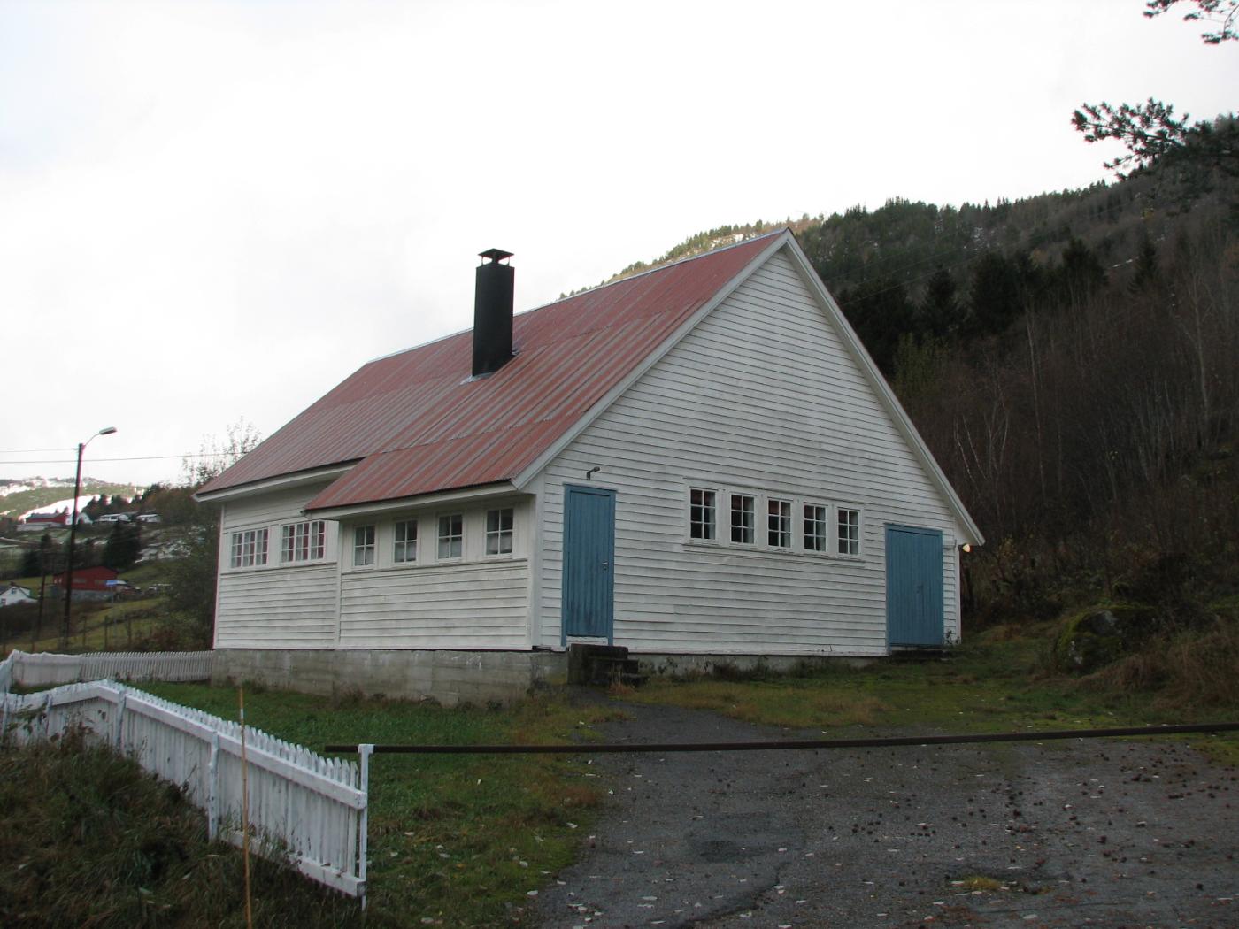 Fardal bedehus, bygd 1949-1950.

